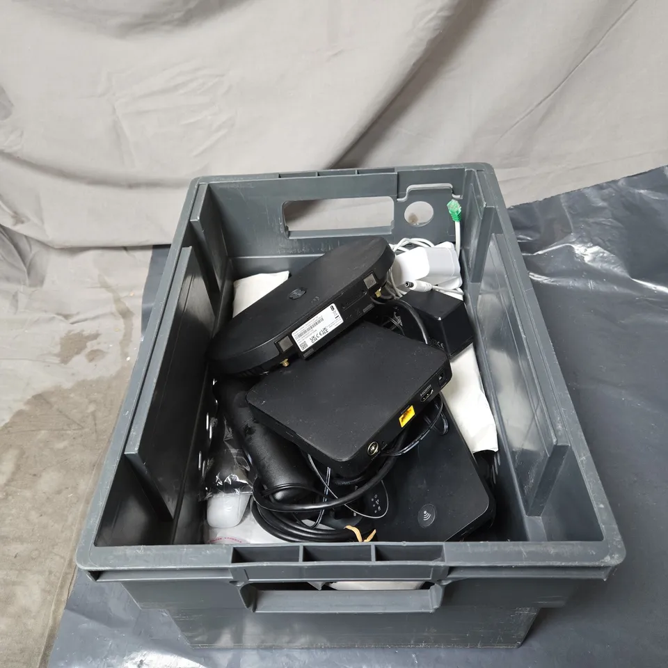APPROXIMATELY 15 X ASSORTED ITEMS TO INCLUDE ROUTERS, REMOTES CONTROLS, POWER SUPPLIES ETC
