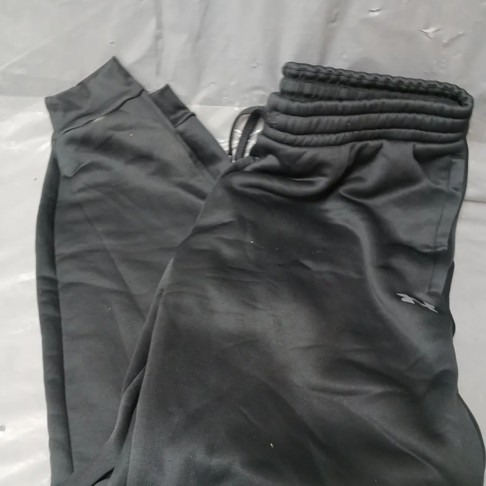 UNDER ARMOUR TRAINING ARMOUR FLEECE PRO JOGGERS IN BLACK - 2XL