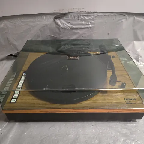 LENCO LS-300WD BELT DRIVE TURNTABLE WITH BLUETOOTH