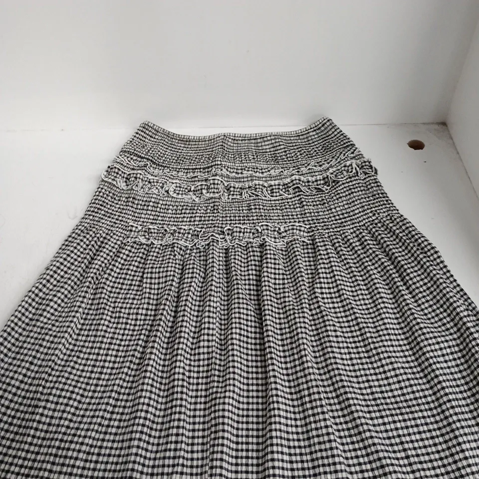 CECILIE BAHNSEN FOR UNIQLO OFF WHITE GINGHAM SHIRRED SKIRT – XL