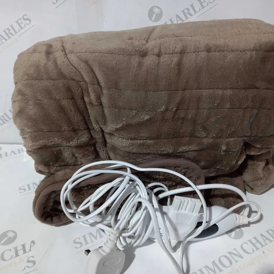 COZEE HOME VELVETSOFT HEATED THROW IN DARK TAUPE