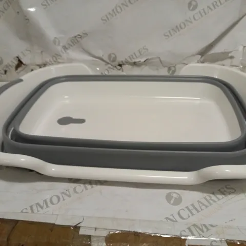 COLLAPSIBLE PET BATHTUB
