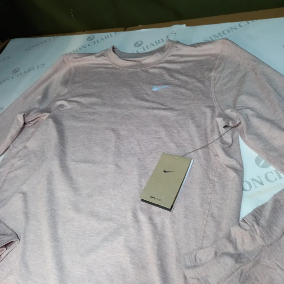 NIKE LONG SLEEVED RUNNING SHIRT SIZE M