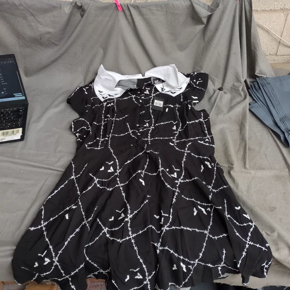 HELL BUNNY STITCHES MINI DRESS – BLACK/WHITE – SIZE 4XL