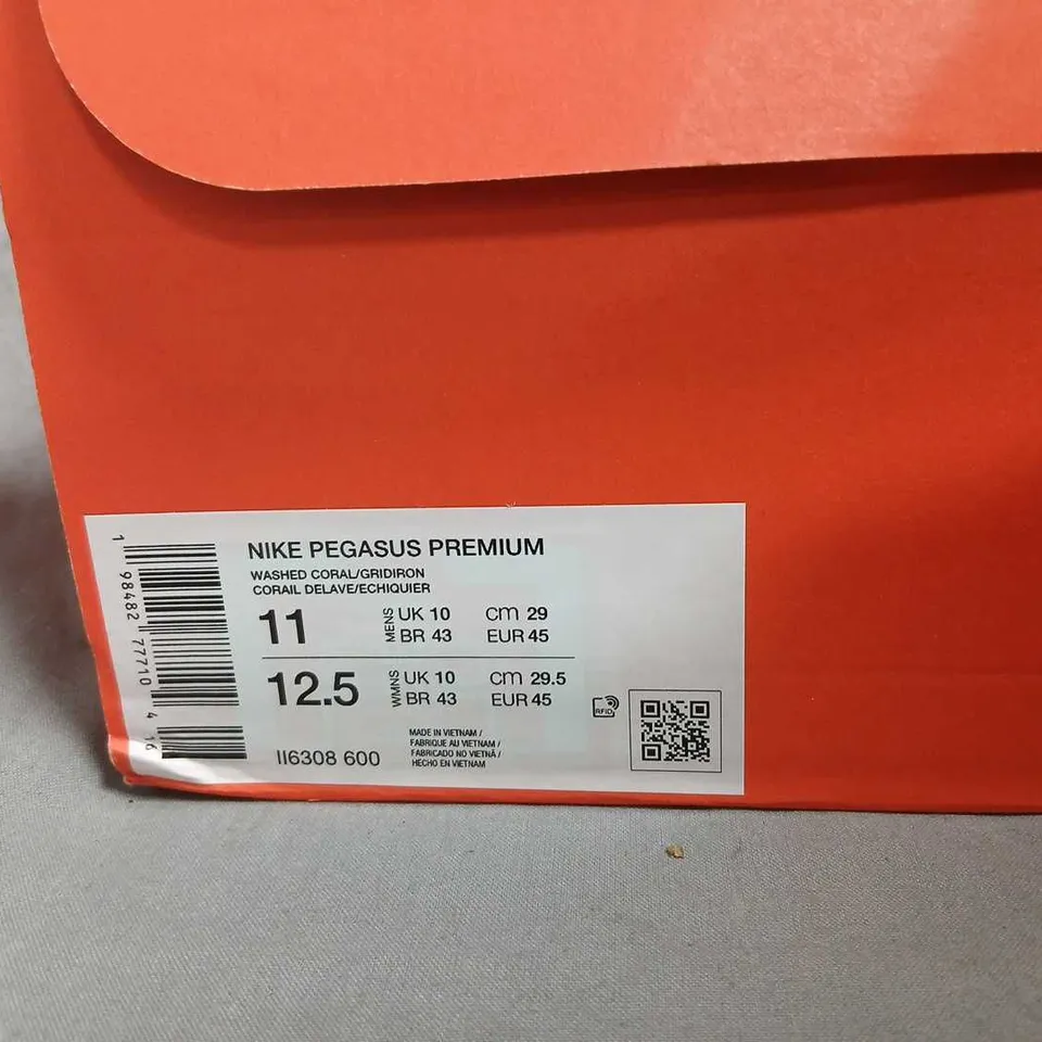 NIKE PEGASUS PREMIUM RUNNING SHOES – WASHED CORAL/PINK, MEN'S US 11 (UK 10)