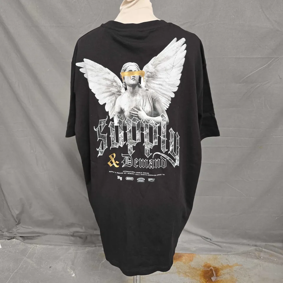 SUPPLY & DEMAND GRAPHIC TSHIRT IN BLACK SIZE XL