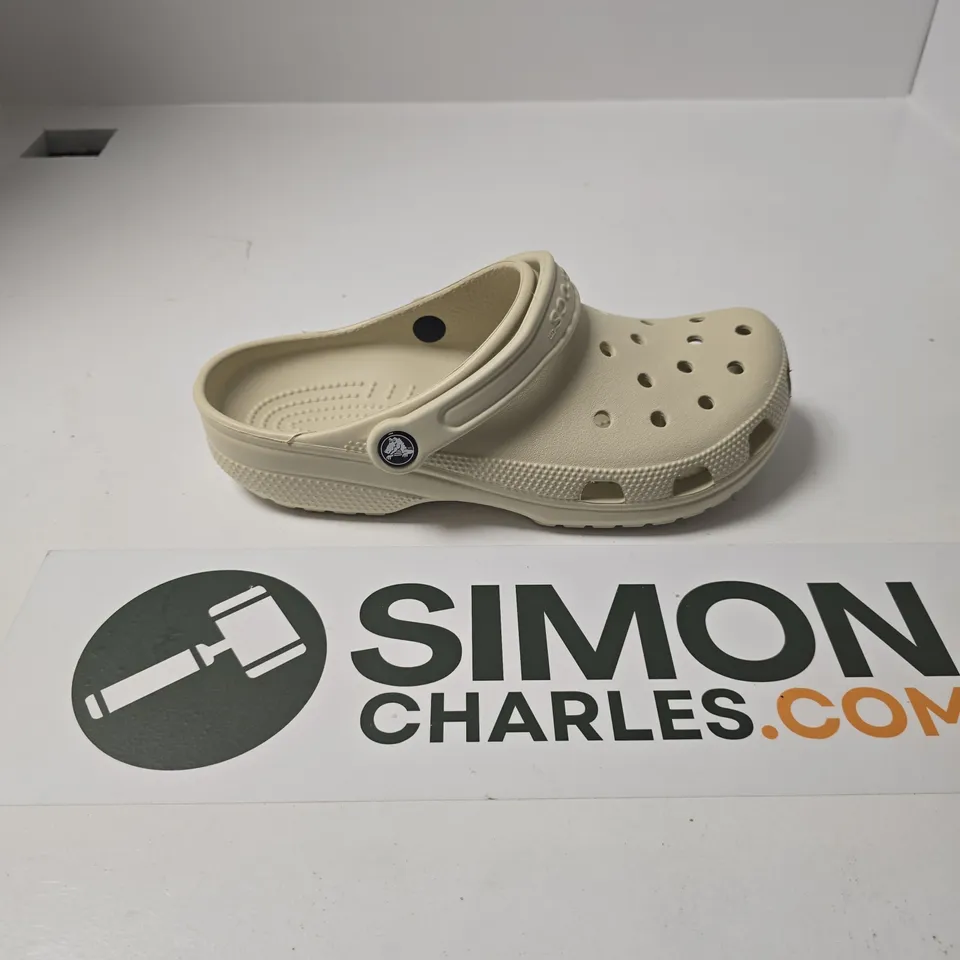 UNBOXED PAIR OF CROCS CLASSIC CLOGS IN BONE - M7/W8