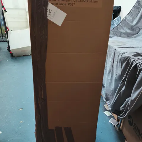 BOXED MARBURY 6FT (182cm) PRE-LIT CHRISTMAS TREE (1 BOX)