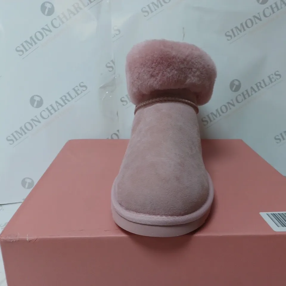 MODA IN PELLE SHEEPSKIN SLIPPER BOOT NUDE SIZE 8