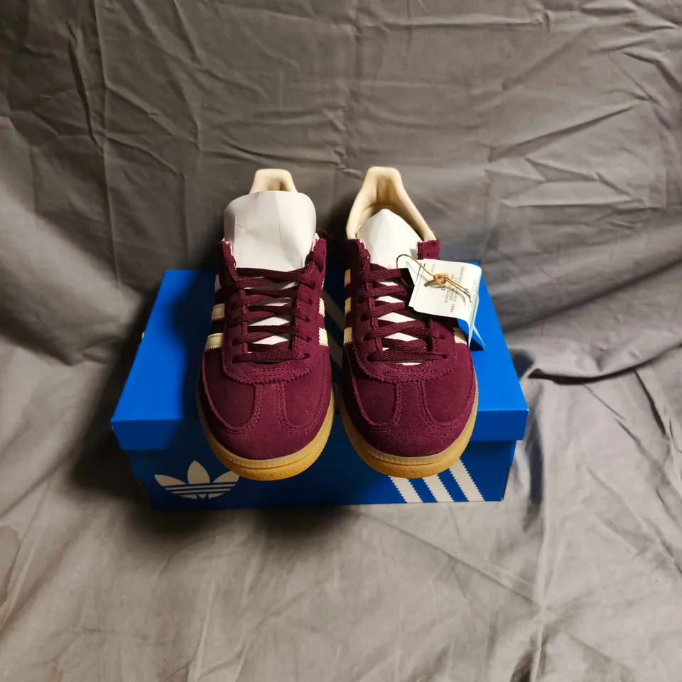 BOXED PAIR OF ADIDAS BURGUNDY SUEDE SNEAKERS – MEN'S UK 5