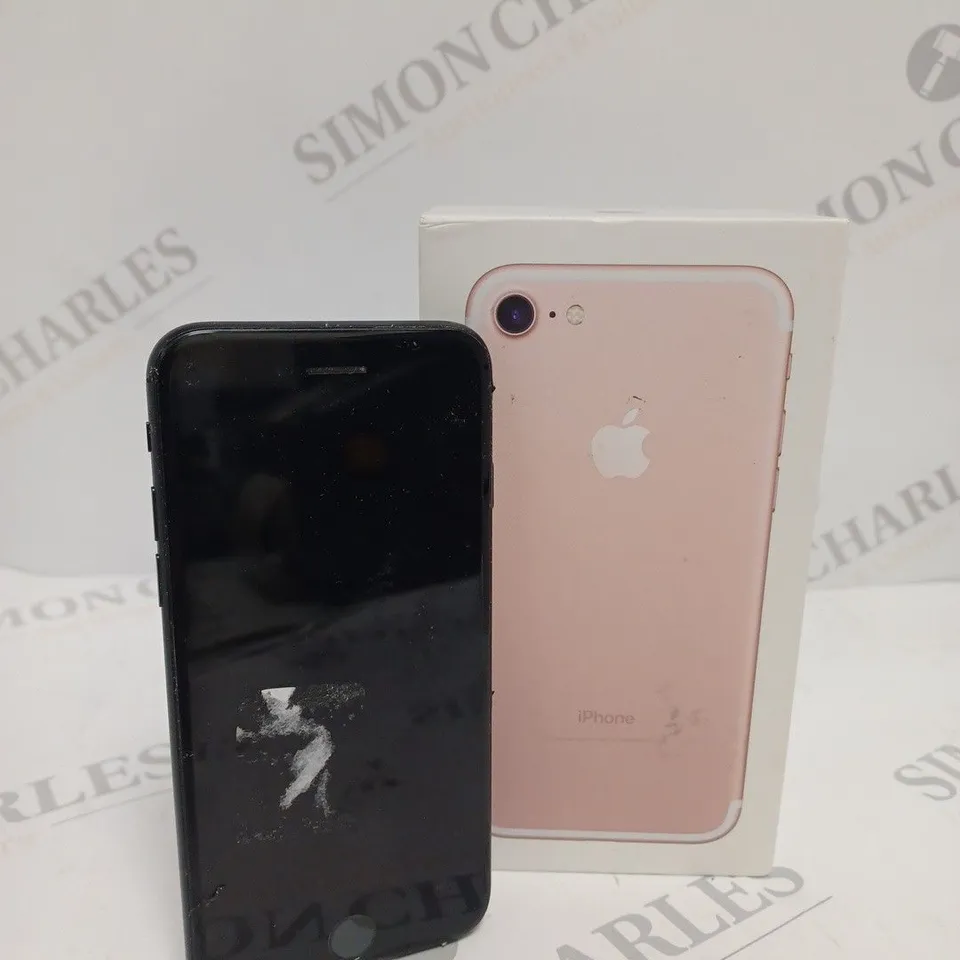APPLE IPHONE 7 (A1778) SMARTPHONE