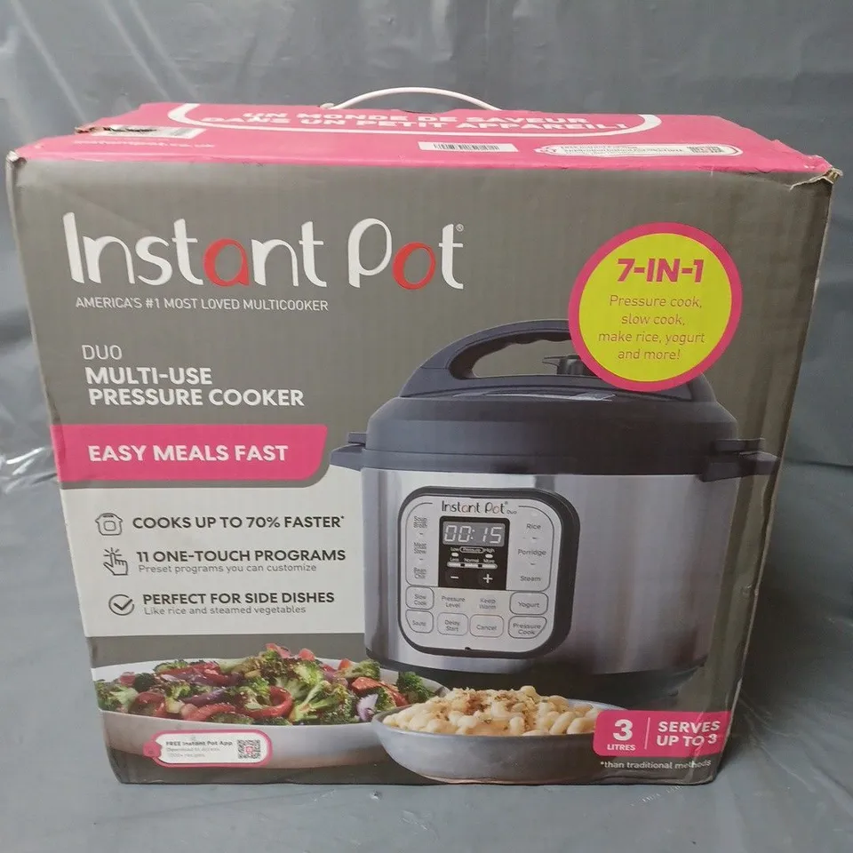 BOXED INSTANT POT DUO MULTI-USE PRESSURE COOKER