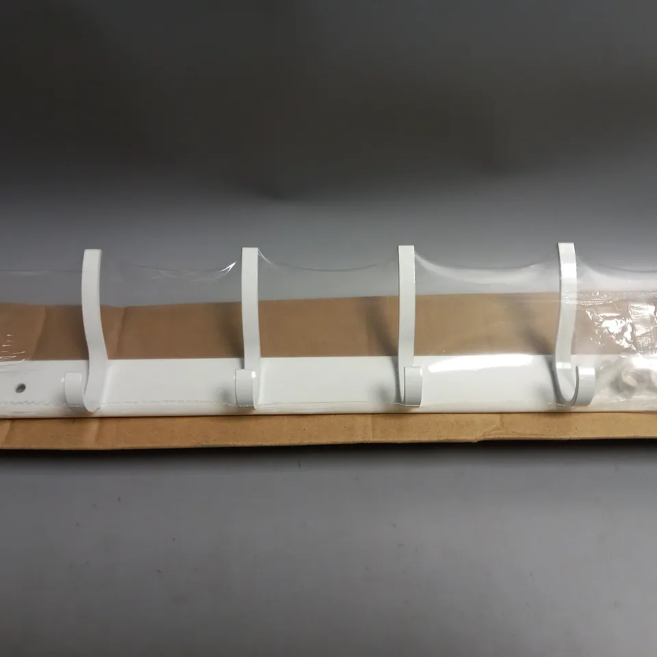 COAT RACK WITH 6 HOOKS WHITE. COMES WITH FITTINGS