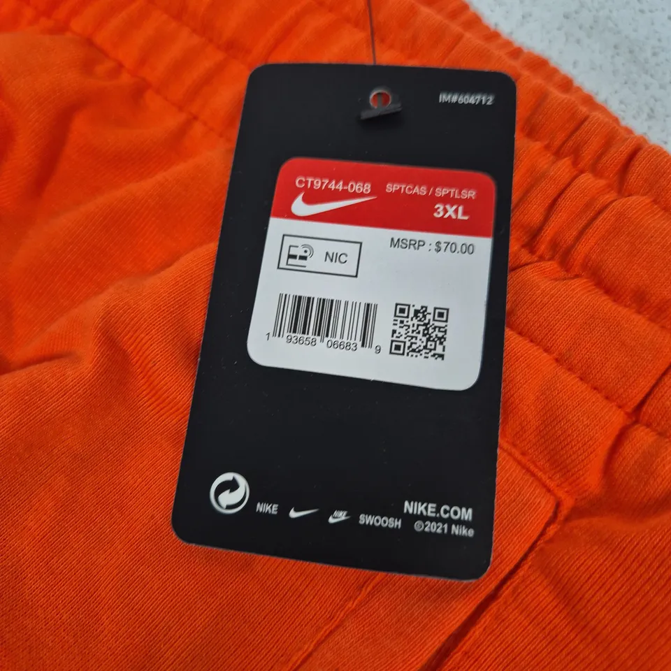 NIKE SHORTS – ORANGE, 3XL