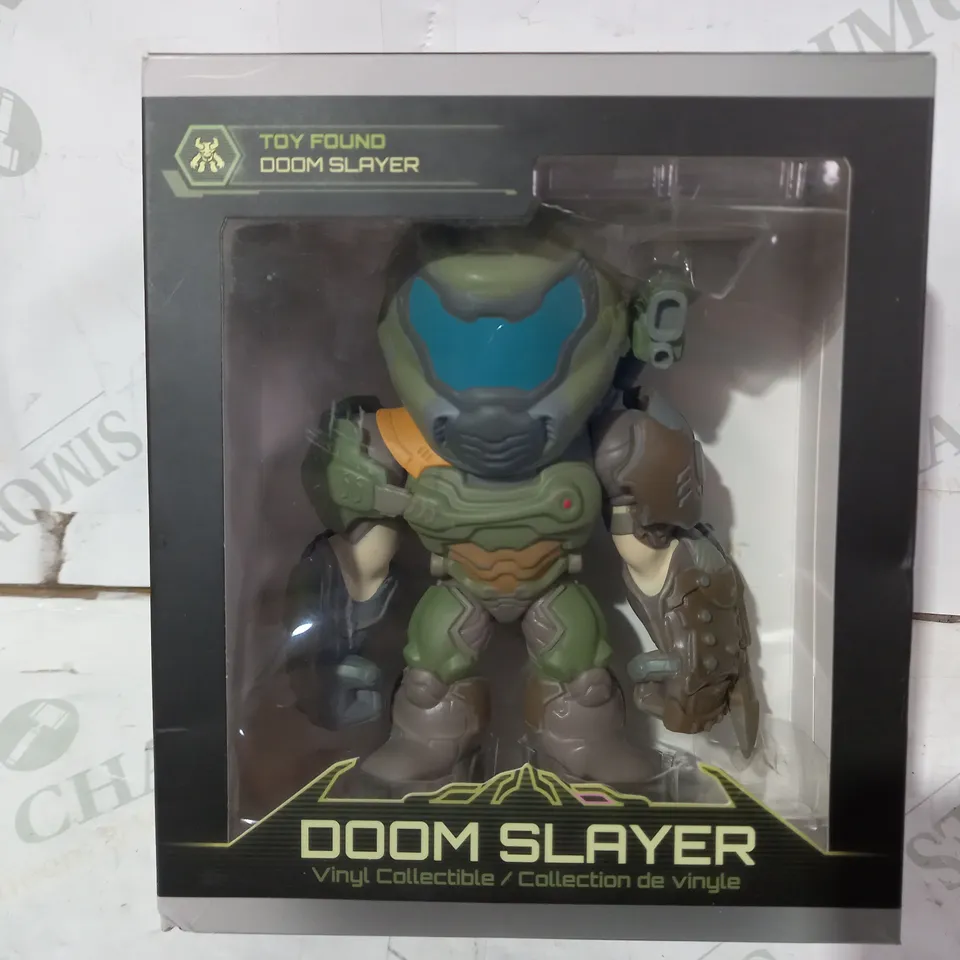 GIBBO COLLECTIBLES BETHESDA DOOM SLAYER VINYL FIGURE
