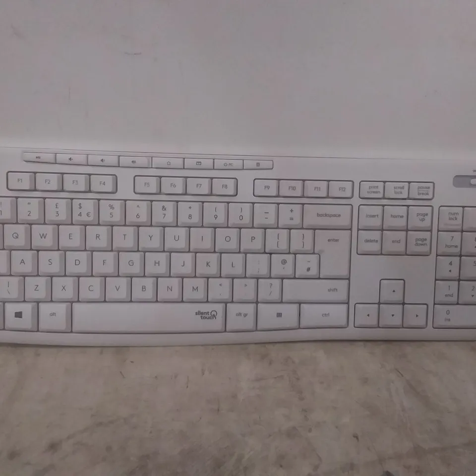 BOXED LOGITECH MK295 SILENT WIRELESS KEYBOARD 