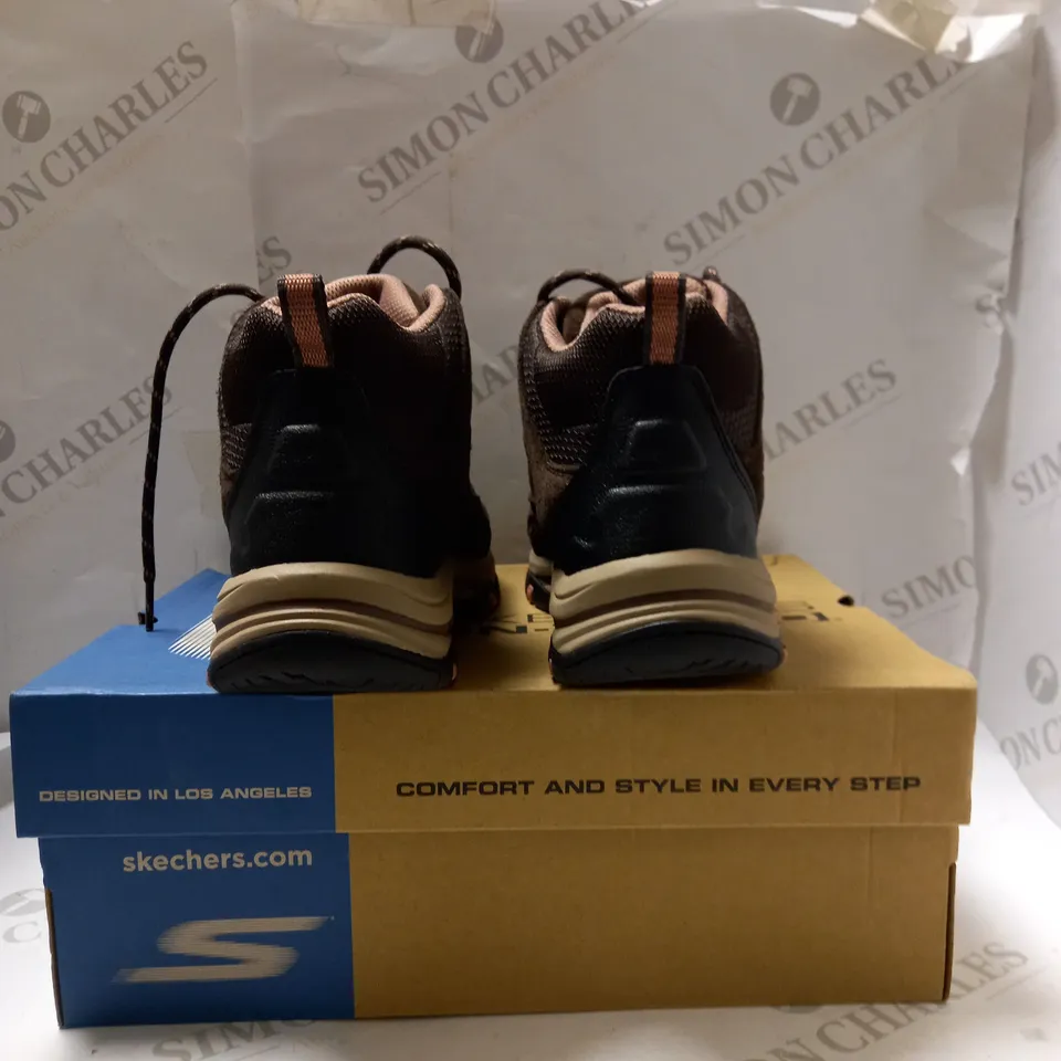 HIKING/WALKING BOOTS BY SKECHERS - CHOCOLATE - UK 3