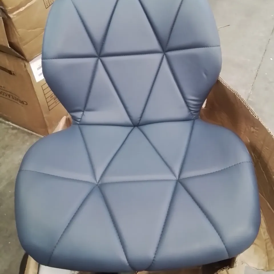 A BOXED PAIR OF BLUE FAUX LEATHER UPHOLSTERED KITCHEN/BREAKFAST BAR STOOLS