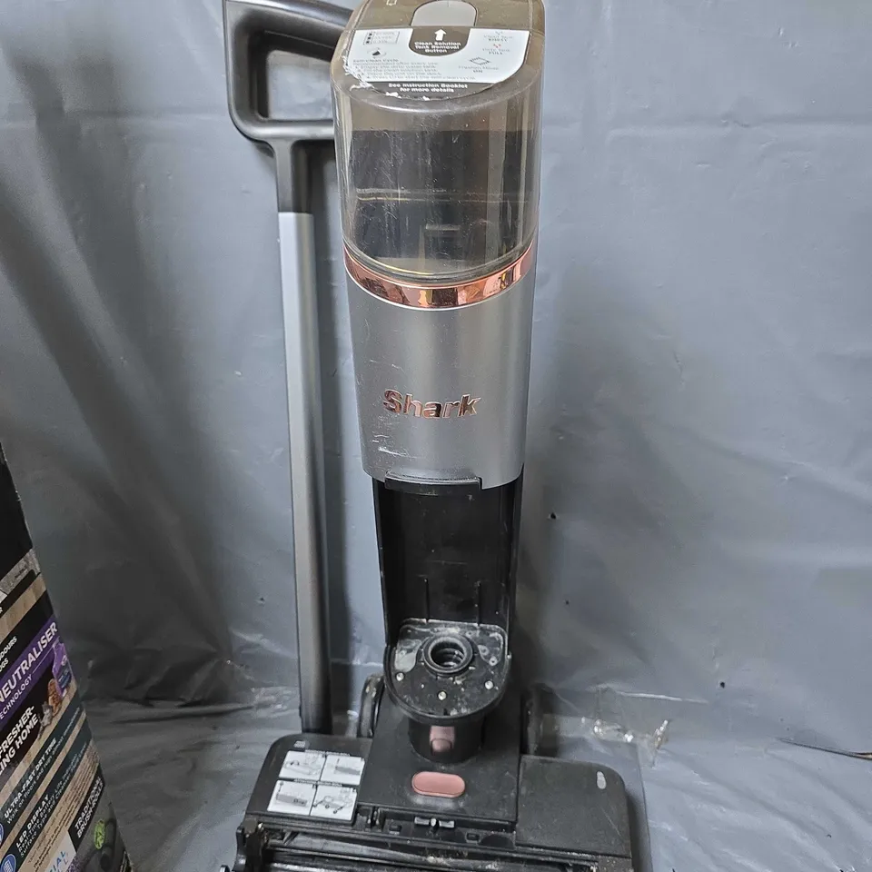 SHARK CORDLESS HOOVER
