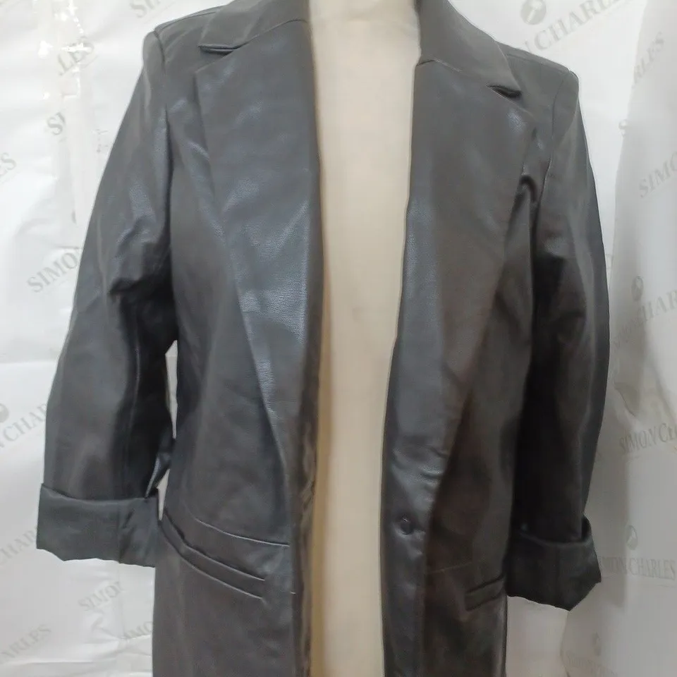 ABERCROMBIE & FITCH FAUX LEATHER JACKET IN BLACK - SMALL