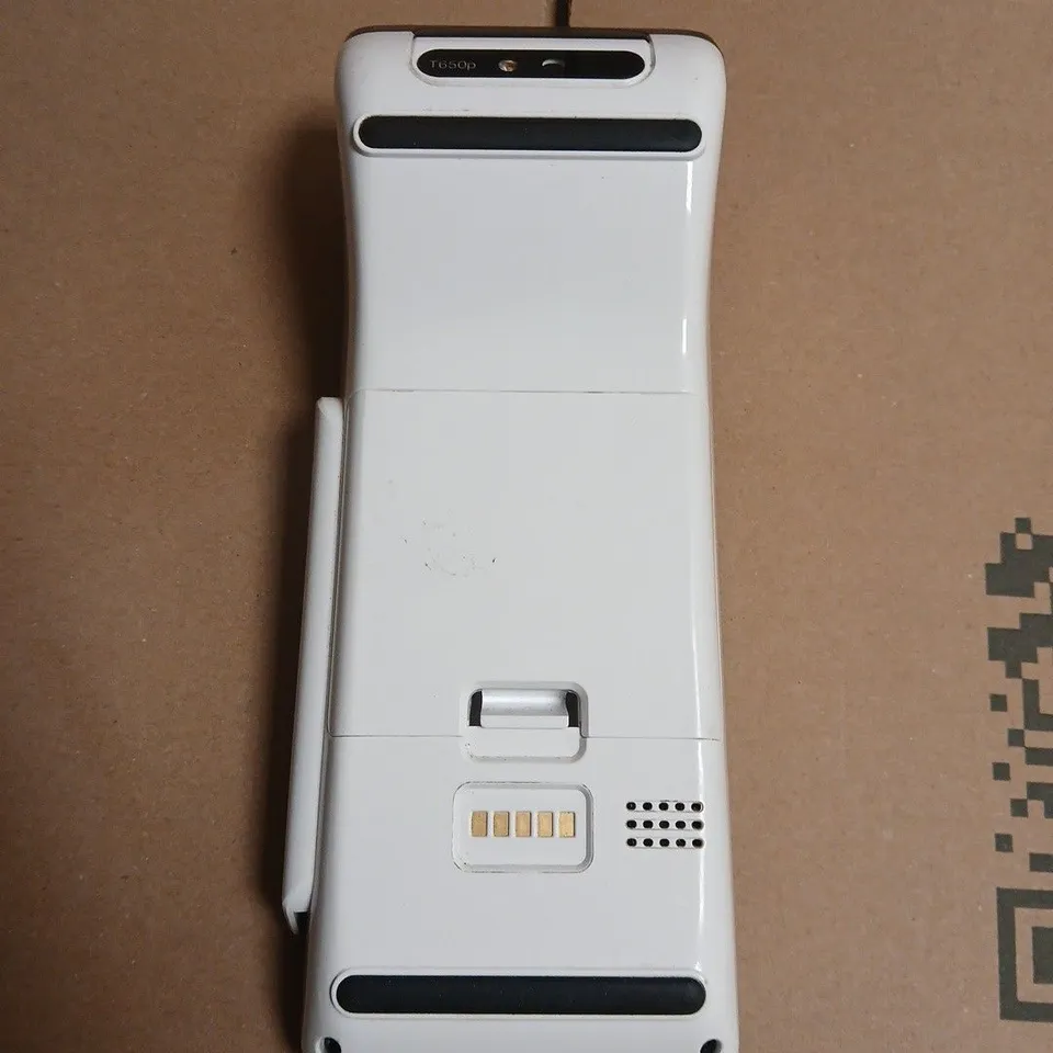 VERIFONE HANDHELD PAYMENT TERMINAL 