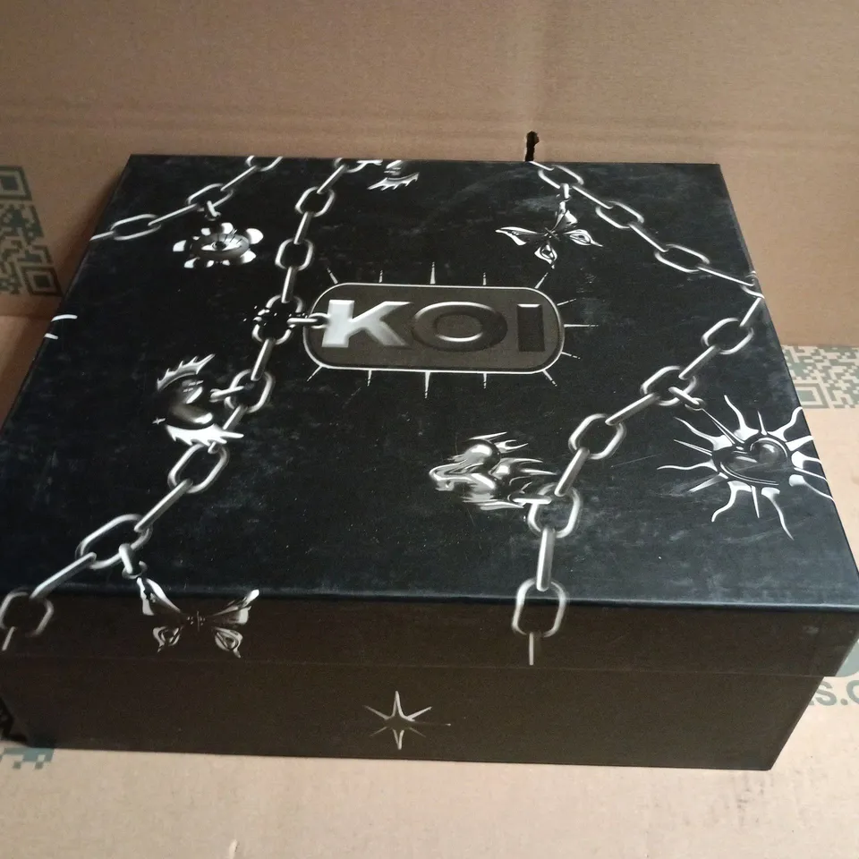 BOXED KOI VINTAGE BORIN MENS PLATFORM BOOTS IN FADED ASH, UK 11