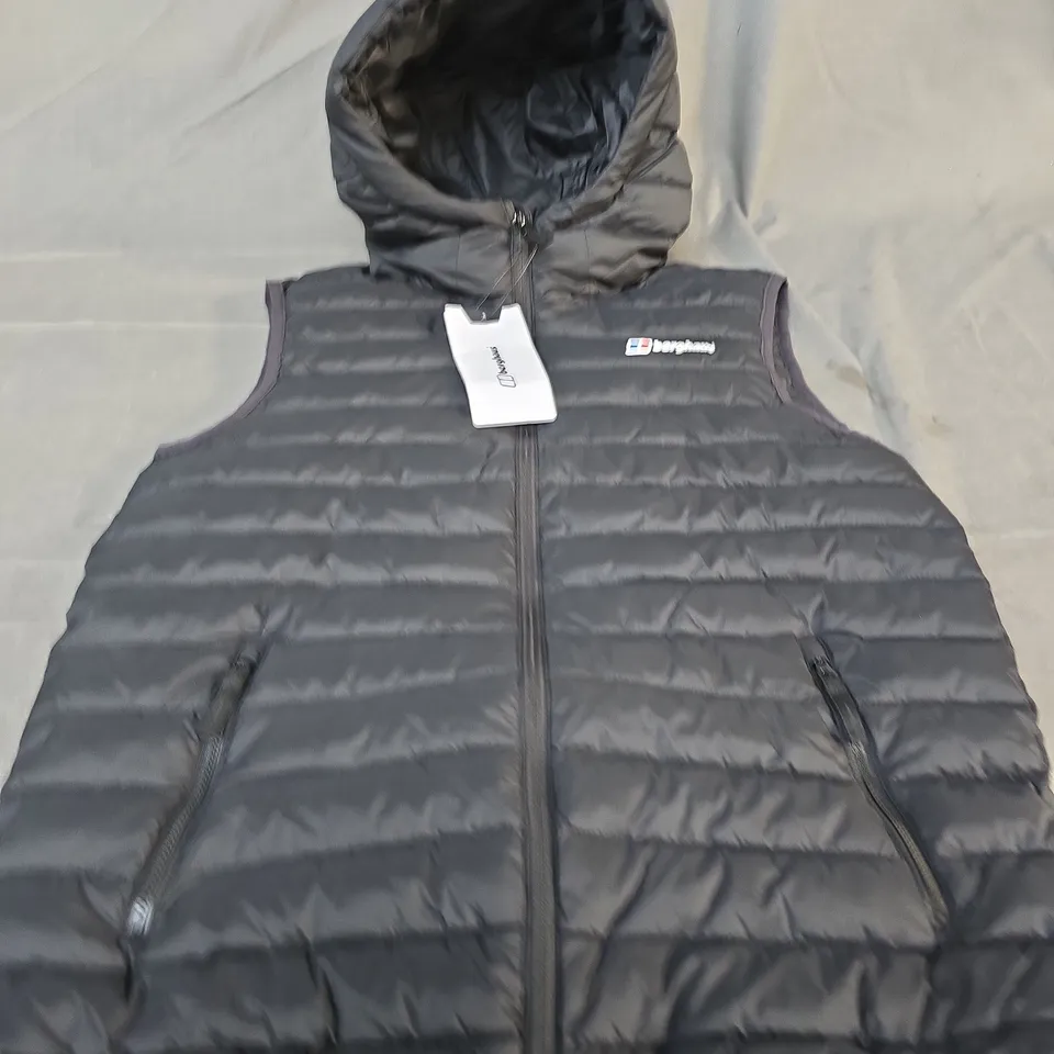 BERGHAUS KIDS' BLACK SLIM-FIT PADDED GILET WITH HOOD – SIZE 13YRS