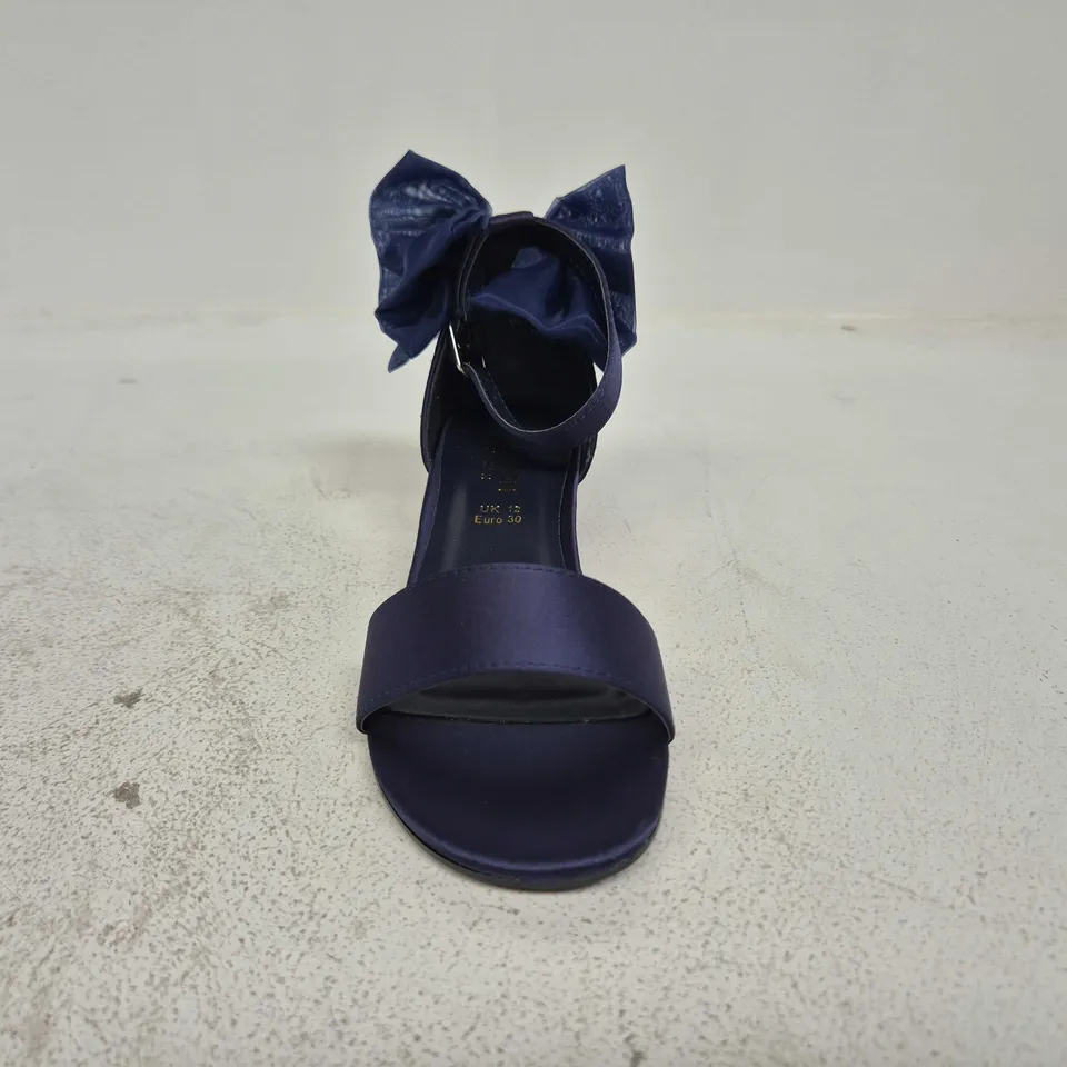 MONSOON BOW 2 PART HEEL IN NAVY - UK 12