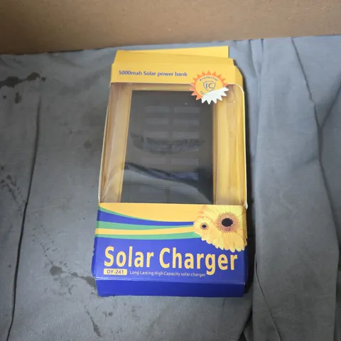 SOLAR CHARGER 5000MAH SOLAR POWER BANK – BOXED
