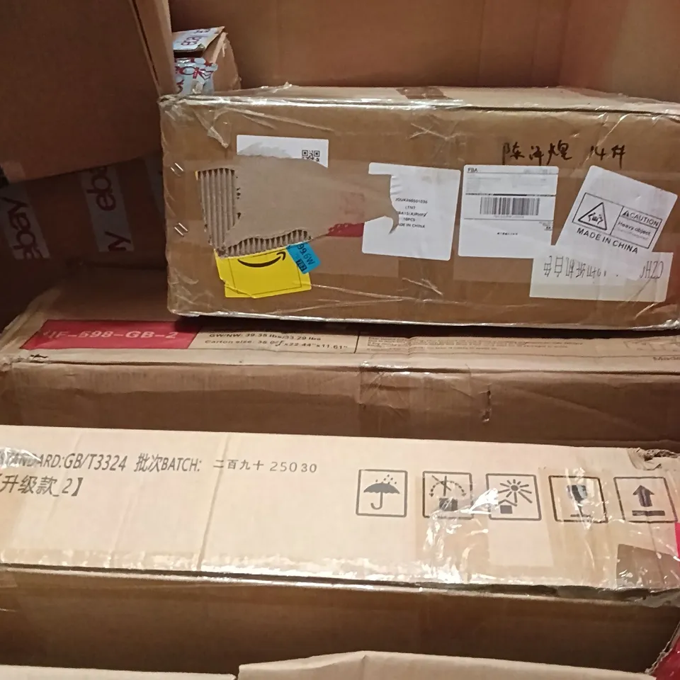 PALLET OF ASSORTED ITEMS INCLUDING - COOKING PAN, HAND FAN, KITCHEN STORAGE TRAY