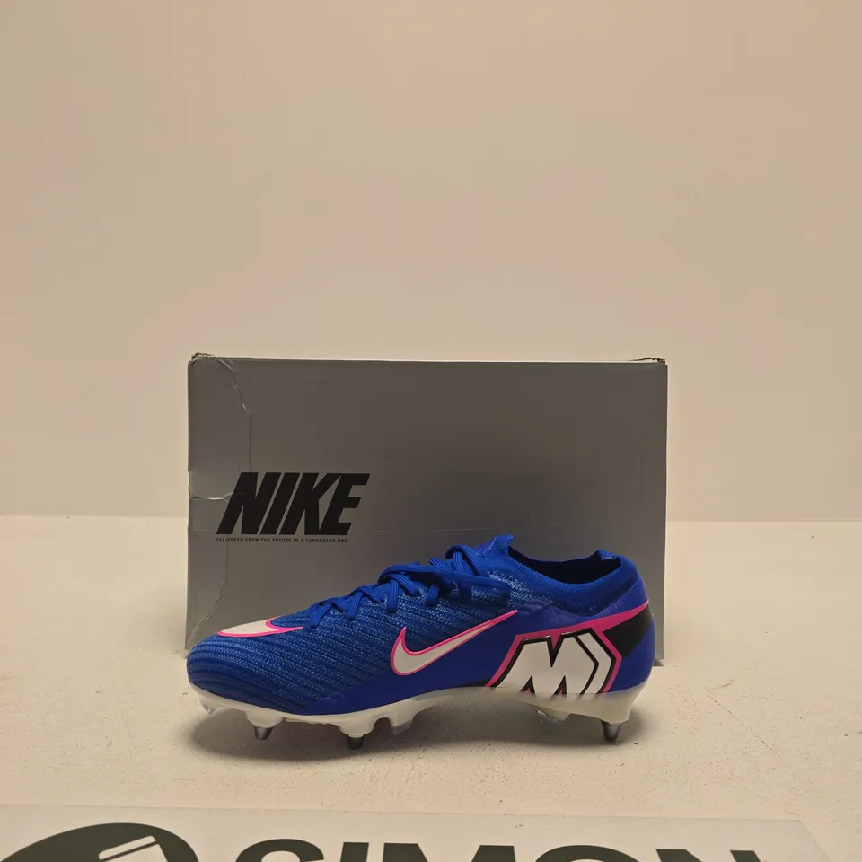 NIKE FOOTBALL BOOTS - BLUE WITH PINK SWOOSH (BOXED) SIZE UK 7.5