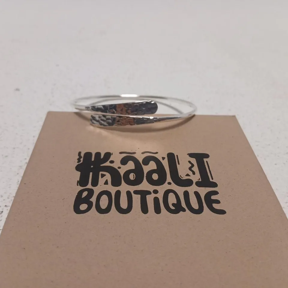 KAALI BOUTIQUE SILVER-TONE OPEN-ENDED BRACELET