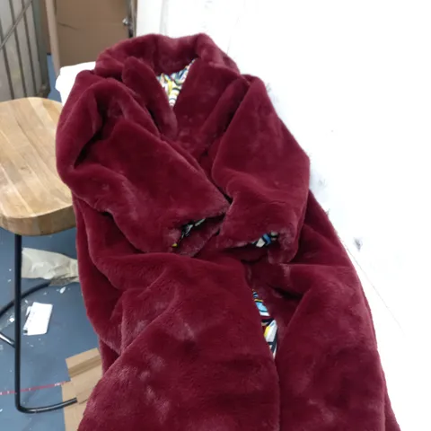 BURGUNDY FAUX FUR JACKET - SIZE UNSPECIFIED 
