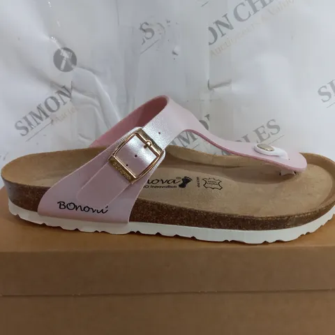 BONOVA IBIZA PEARL SHINE FOOTBED SANDAL SIZE 6