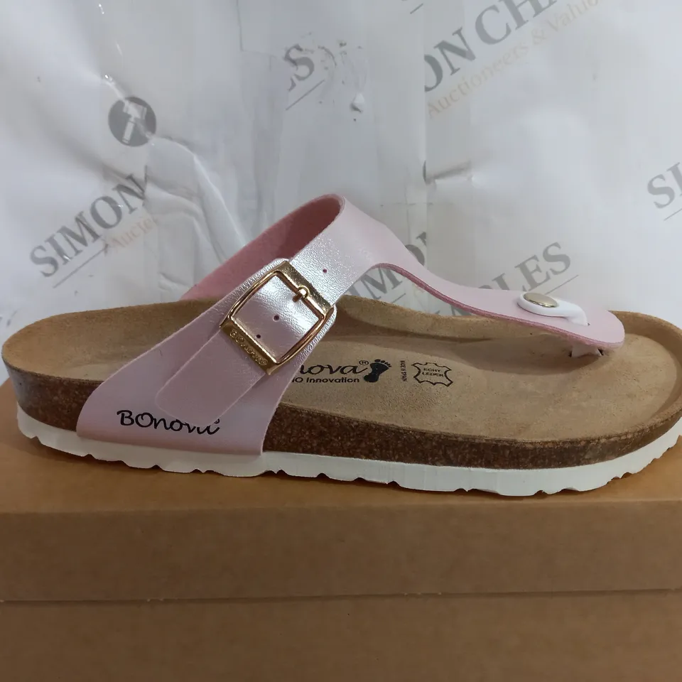 BONOVA IBIZA PEARL SHINE FOOTBED SANDAL SIZE 6