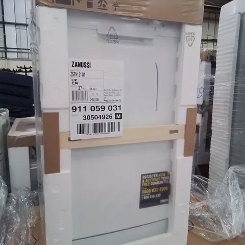 ZANUSSI SLIMLINE FREESTANDING 9 PLACE DISHWASHER Model ZSFN121W1