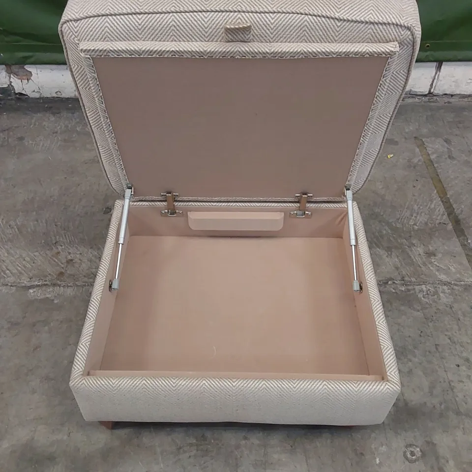 DESIGNER ZIGZAG FABRIC STORAGE OTTOMAN FOOTSTOOL