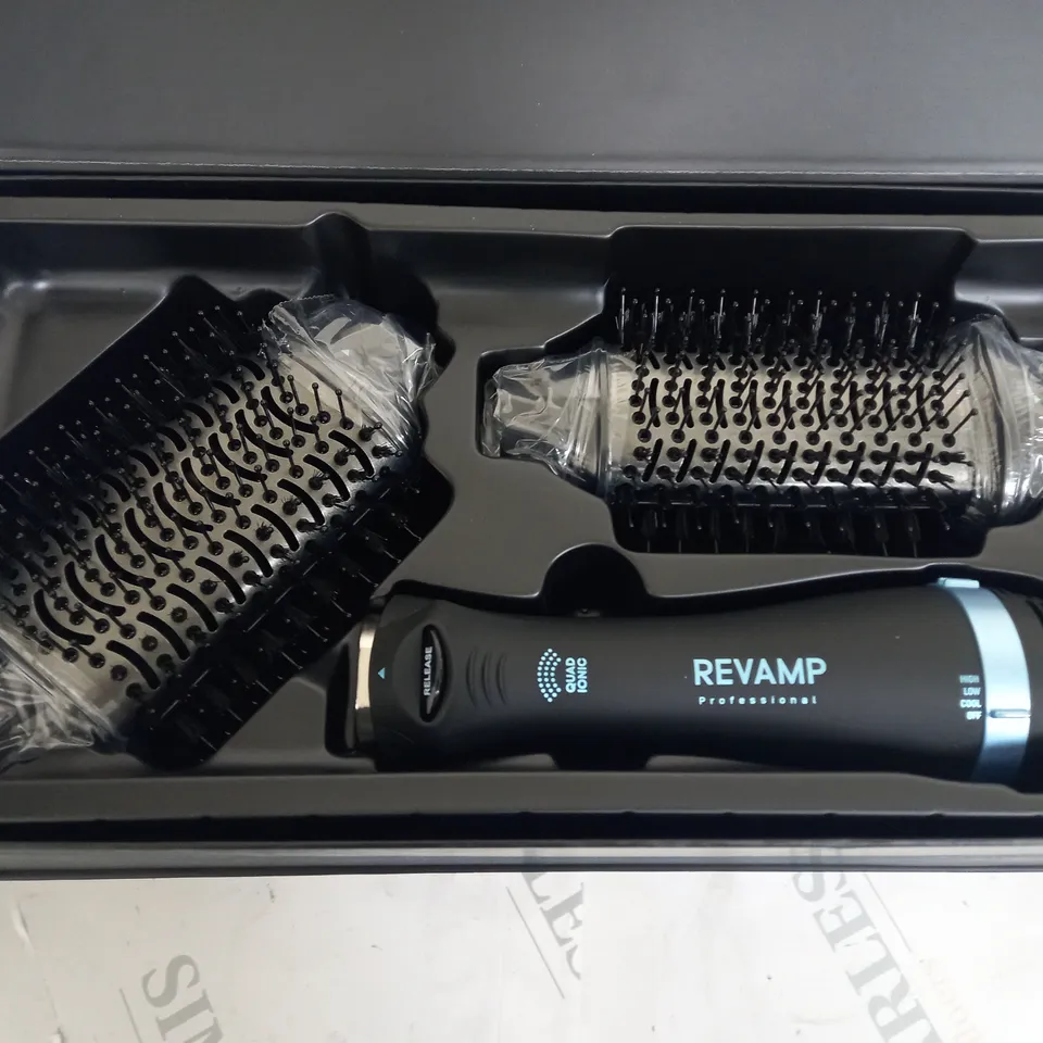 BOXED REVAMP PROGLOSS VOLUME & STYLE 1000W HOT BRUSH STYLER