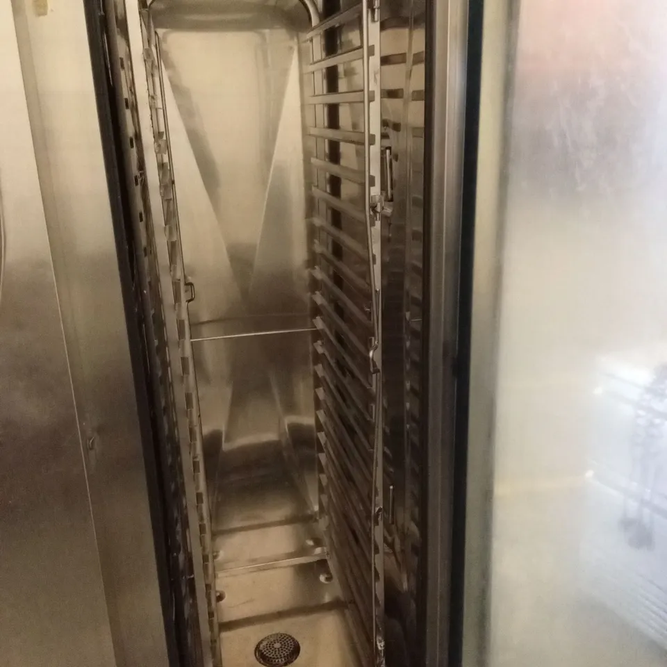 RATIONAL COMBI MASTER 20 GRID COMBI OVEN (3 PHASE)