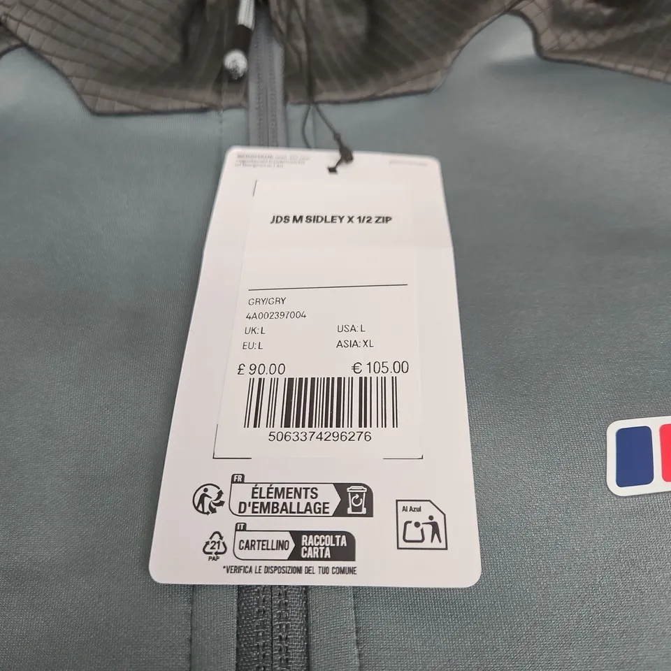BERGHAUS 1/2 ZIP TOP LARGE WITH TAGS