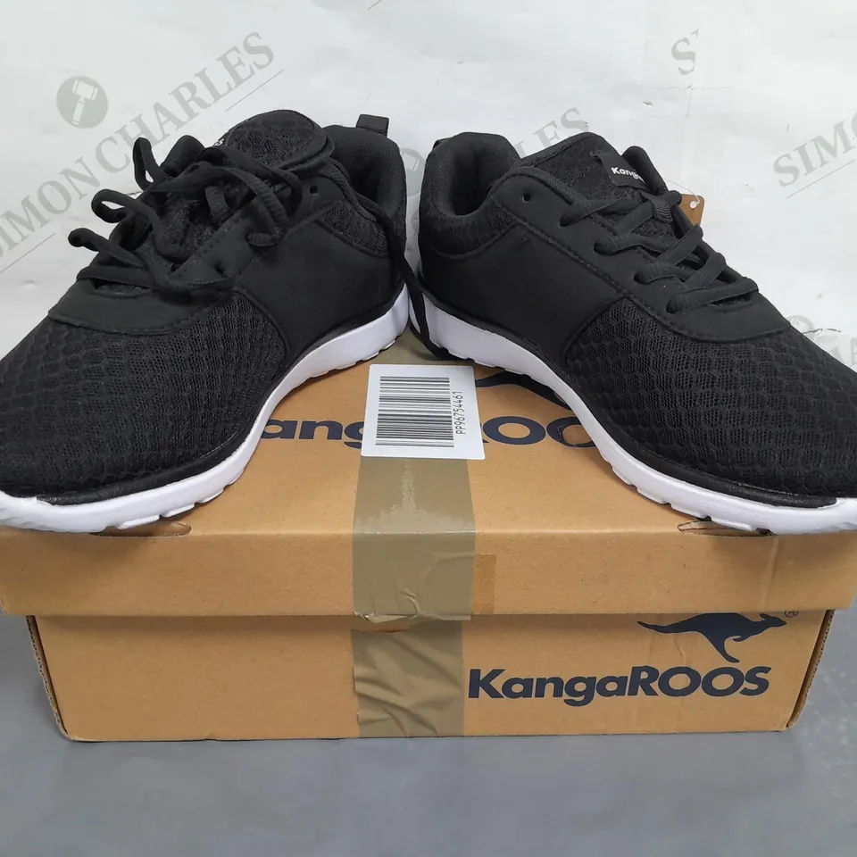 BOXED PAIR OF KANGAROOS SHOES IN BLACK UK SIZE 6.5
