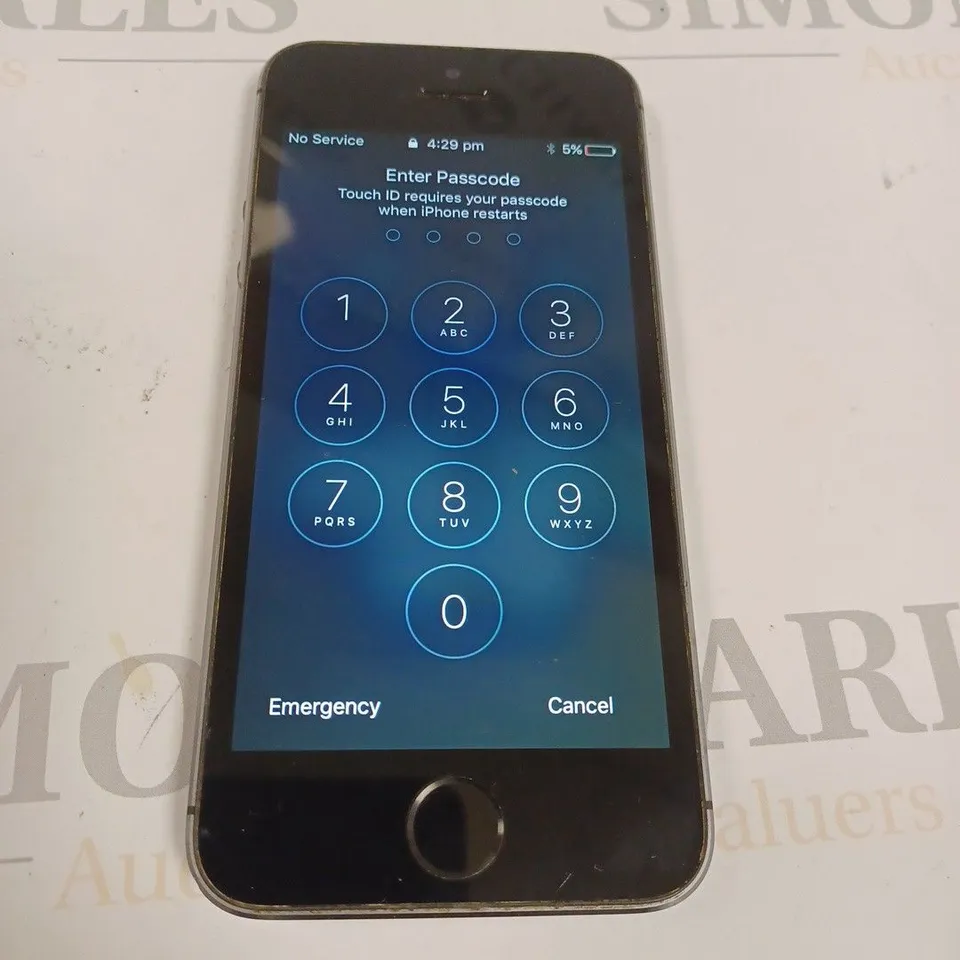 UNBOXED APPLE IPHONE MOBILE PHONE - A1457