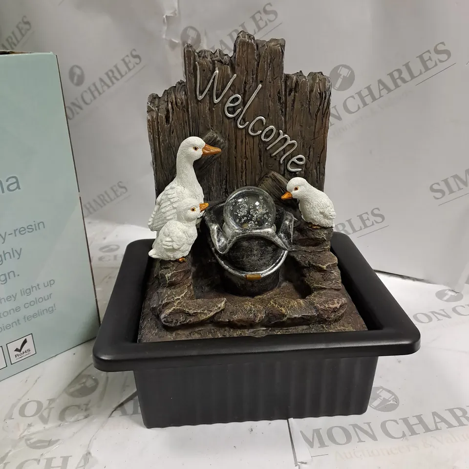 BOXED DUCK FAMILT INDOOR WATER FOUNTAIN