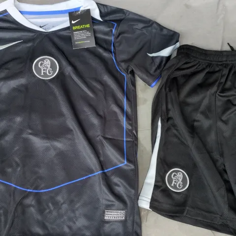 NIKE KID'S CHELSEA FOOTBALL KIT IN BLACK SIZE 24 - DILLON, NUMBER 6