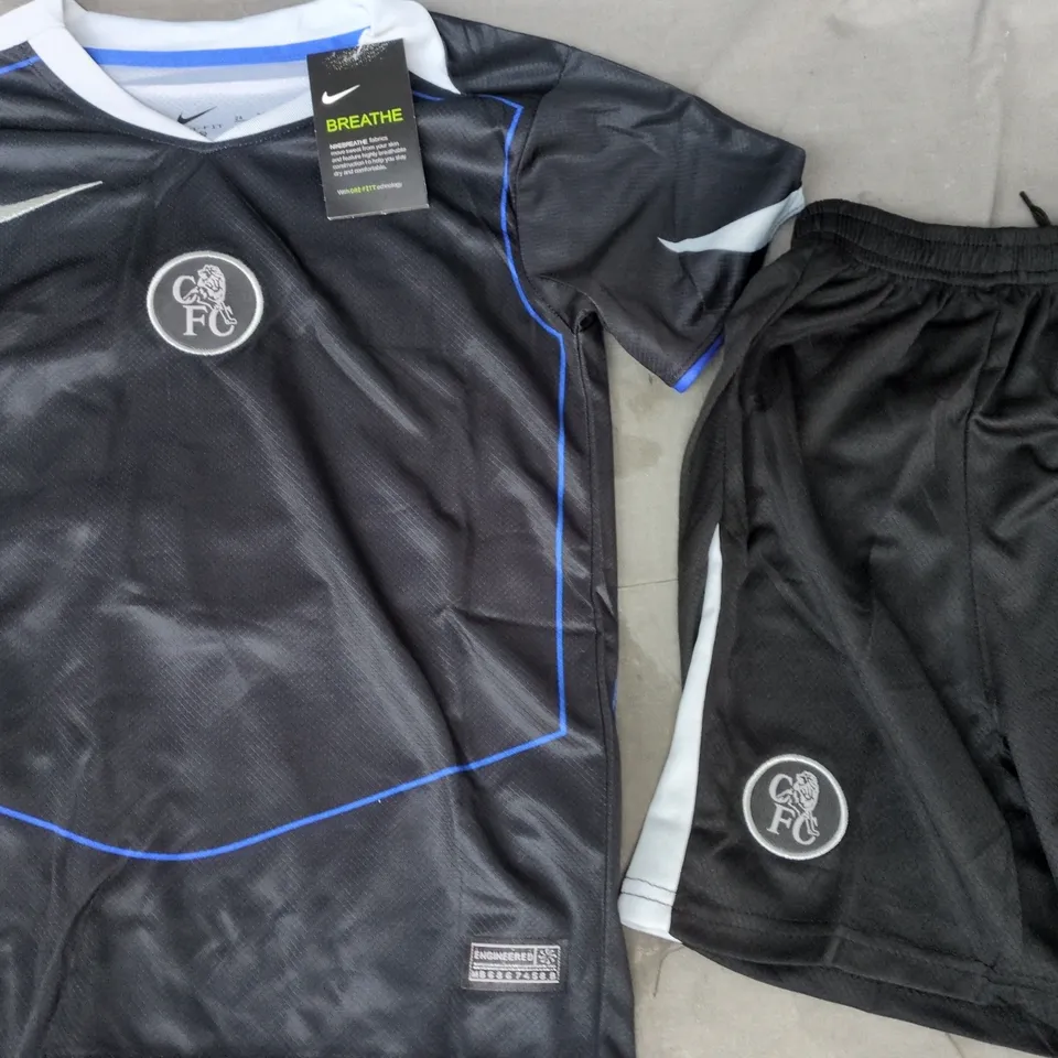 NIKE KID'S CHELSEA FOOTBALL KIT IN BLACK SIZE 24 - DILLON, NUMBER 6