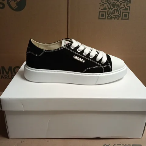 BELIER ROME BLACK/WHITE CUPSOLE TRAINERS – UK 8