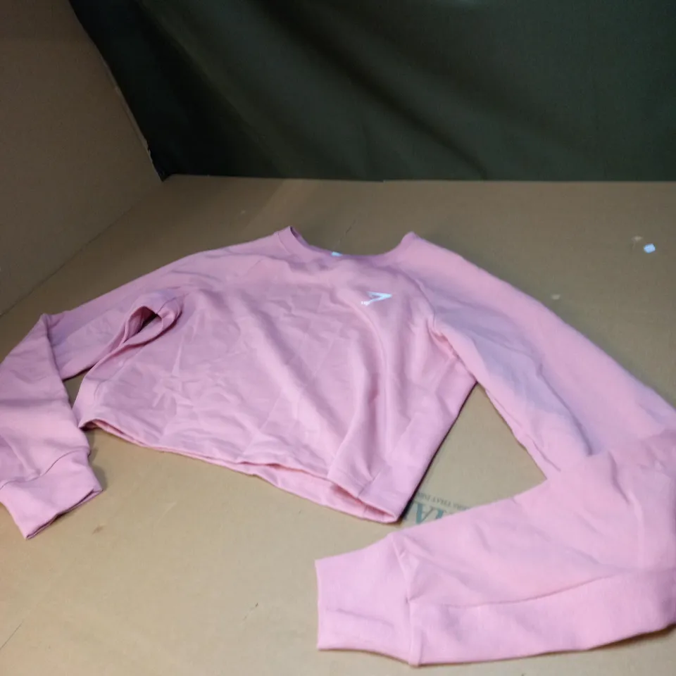 WOMENS CROPPED GYMSHARK SHIRT SIZE UNSPECIFIED