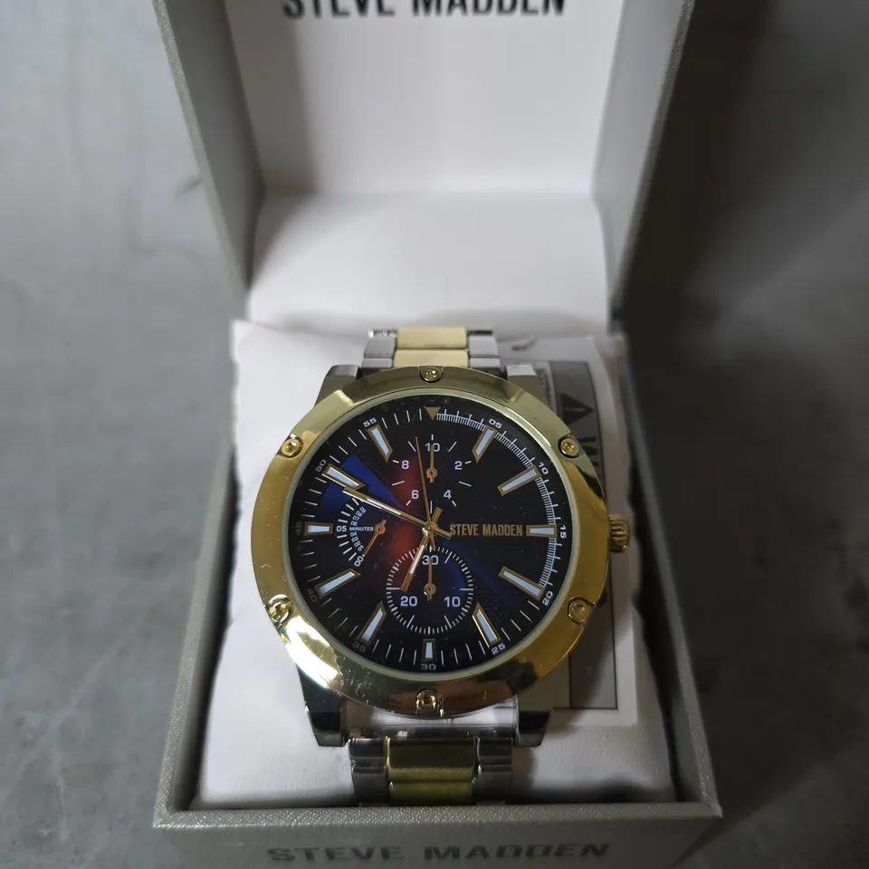 BOXED STEVEN MADDEN CHRONOGRAPHIC BLUE DIAL WATCH 