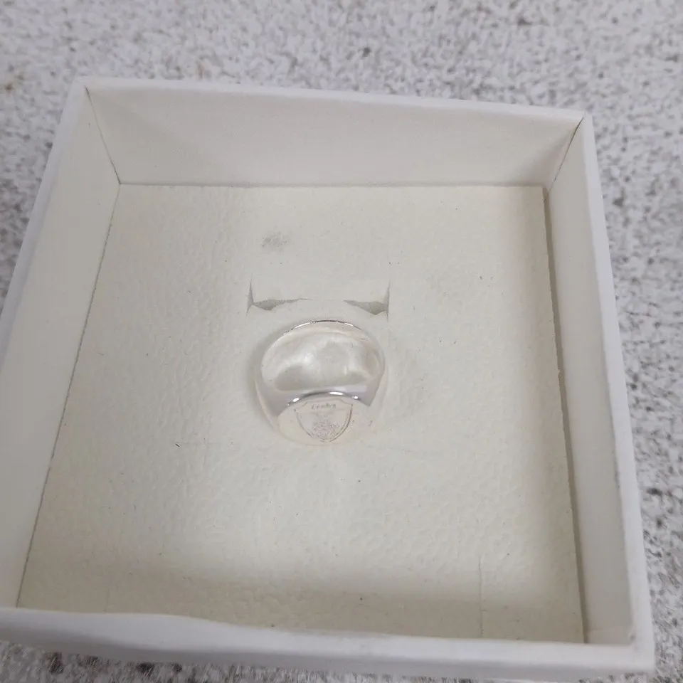 SILVER SIGNET RING IN PRESENTATION BOX