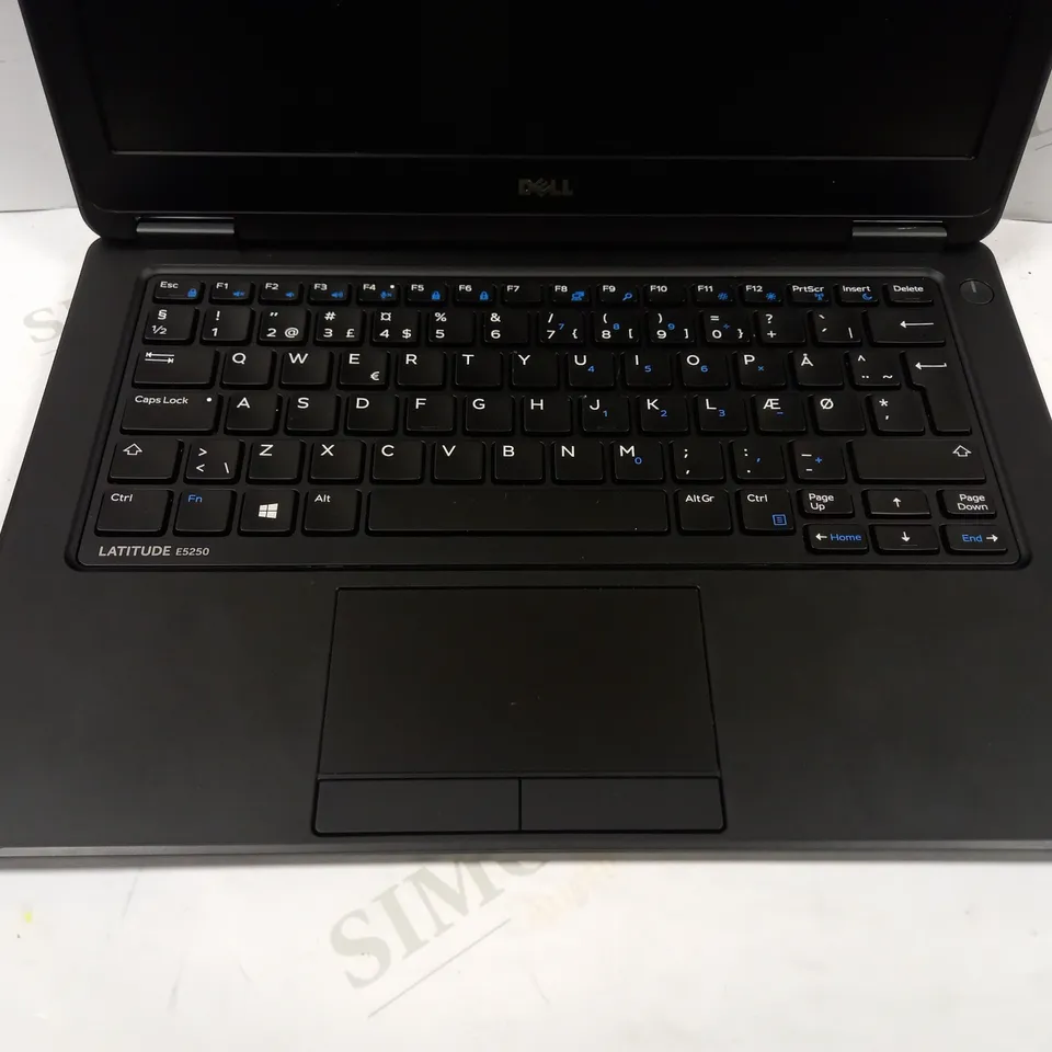 DELL LATITUDE E5250 LAPTOP IN BLACK